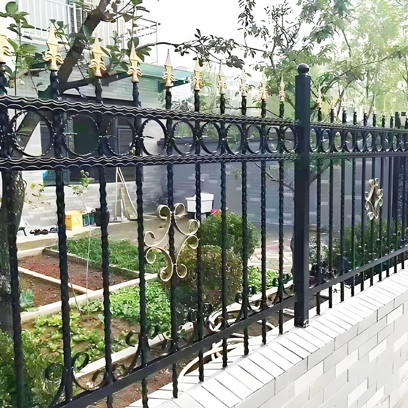 লোহার শিল্পের বেড়া