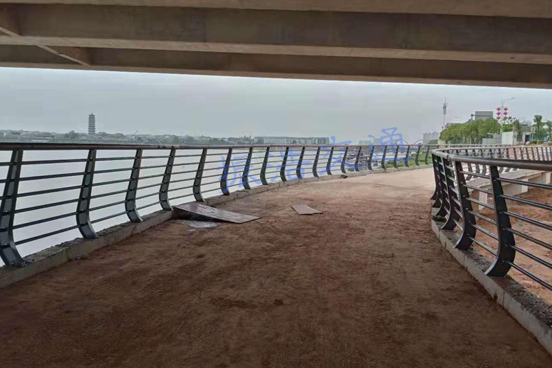 নদীর গার্ডেল